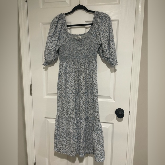 Lucie Elbow-Sleeve Smocked Midi Dress in Sunflower Field - Picture 2 of 3